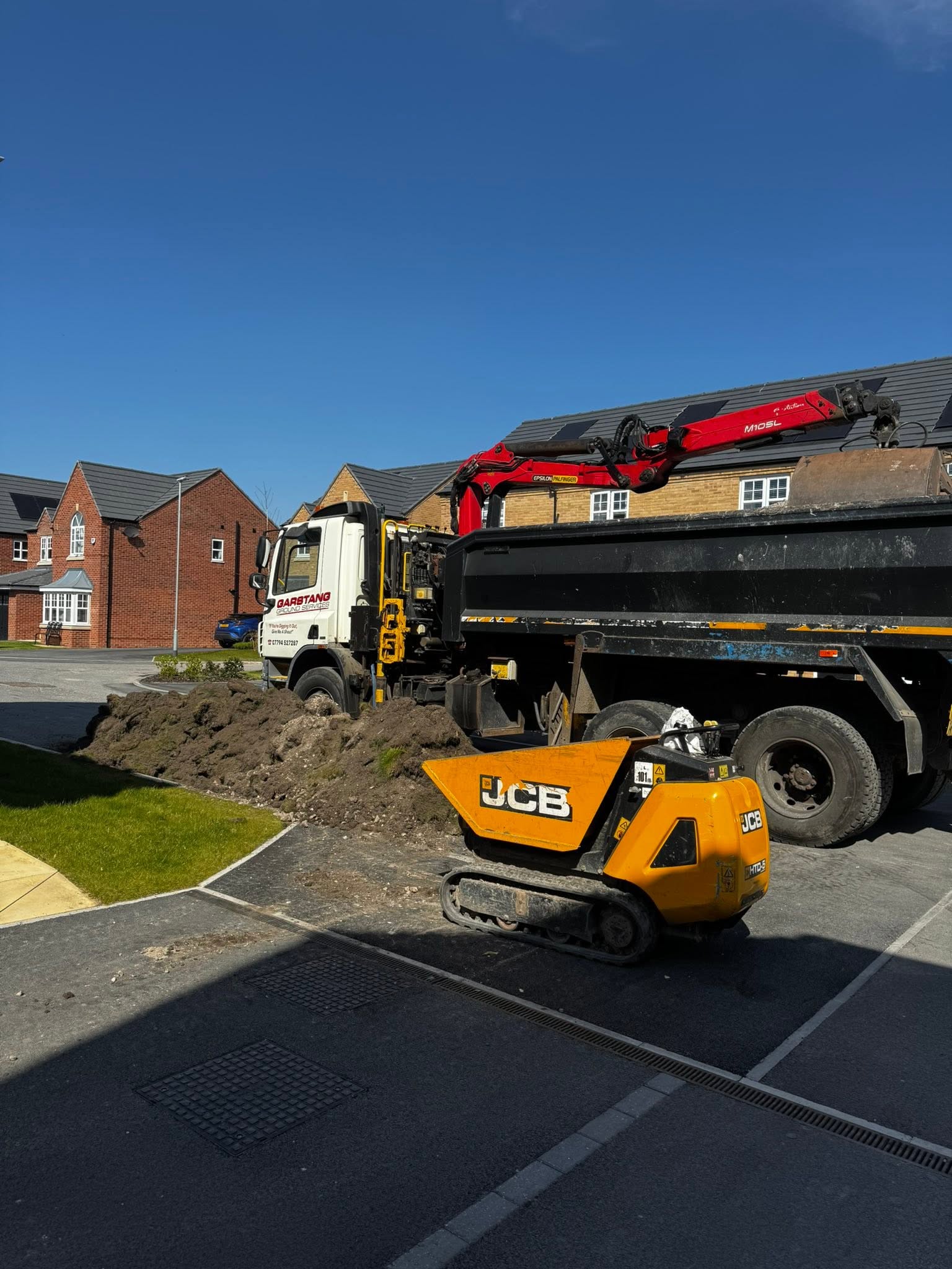 Muck away services clearing soil